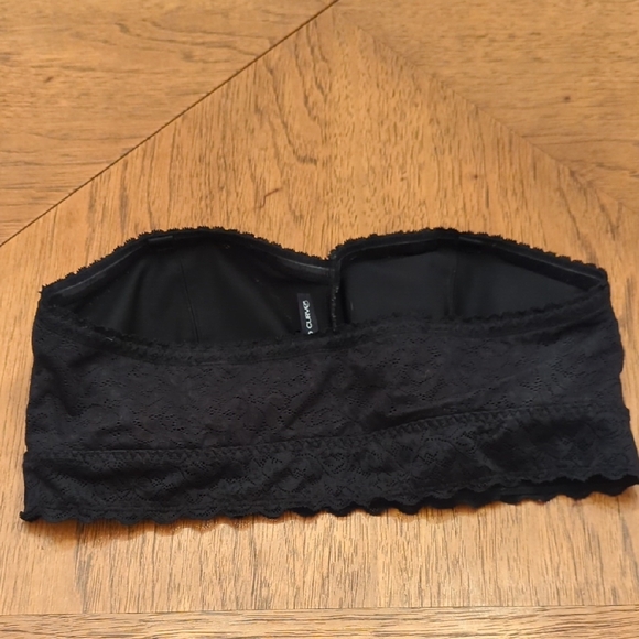 Torrid Black Lace Bandeau Equivalent to Brand Size 00 = Size 10 Or M/L - Picture 3 of 9